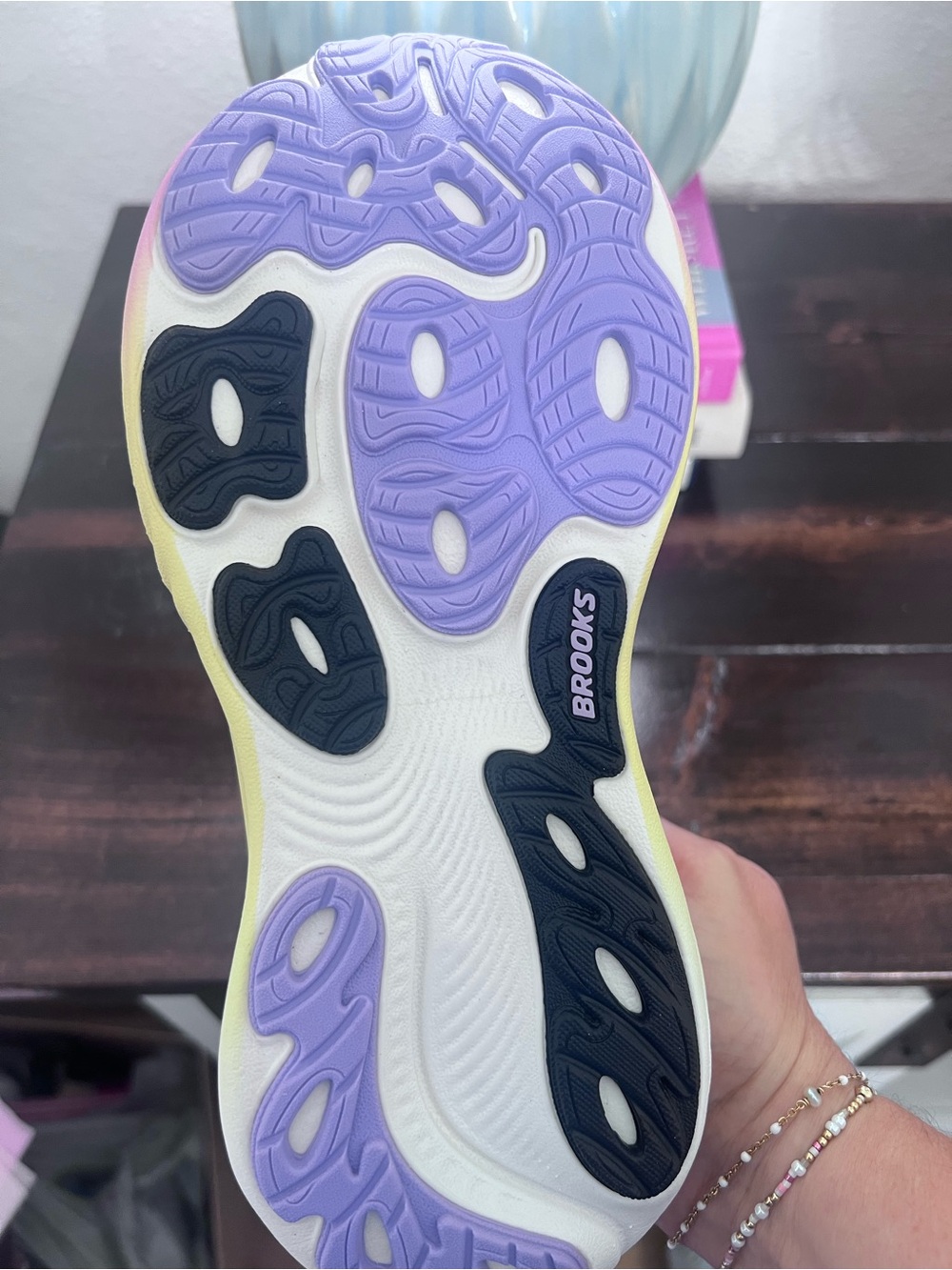 Brooks Women's White Athletic Running Shoes with Pastel Accent - Picture 4 of 6